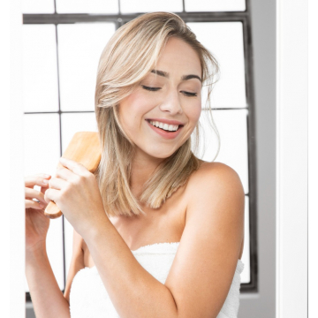 Как ухаживать за окрашенными волосами, чтобы сохранить яркость цвета? Как ухаживать за окрашенными волосами, чтобы сохранить яркость цвета?