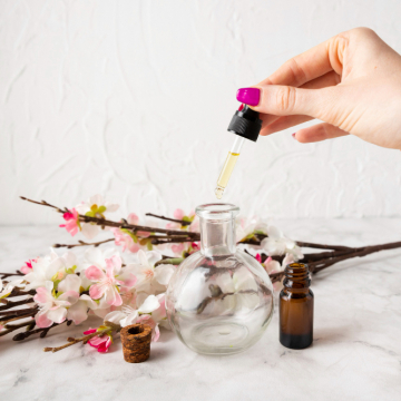 ТОП-5 женских духов, которые лучше всего подходят для весны